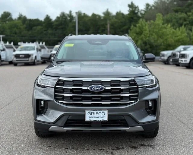 New 2026 Carbonized Gray Metallic Ford Active image 11