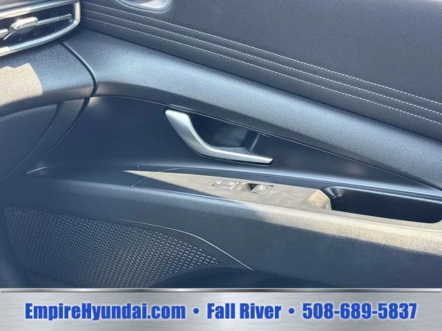Used 2022 Black Hyundai SEL image 29