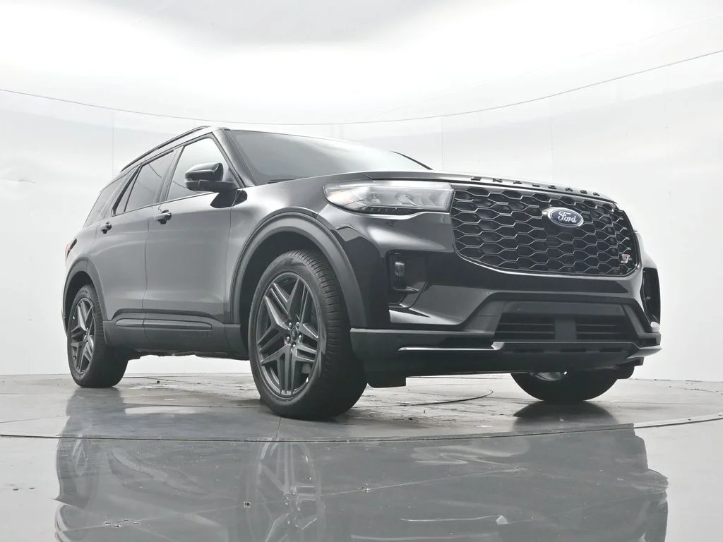 New 2026 Agate Black Metallic Ford ST image 44