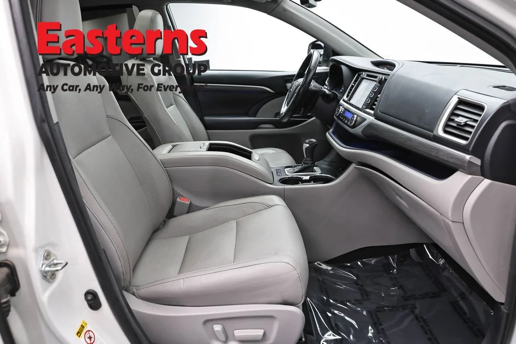 Used 2017 White Toyota Limited Platinum image 28