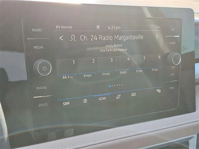 2025 Volkswagen Taos SE - Photo 12
