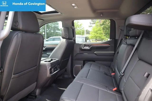 Used 2024 Onyx Black GMC Denali image 23