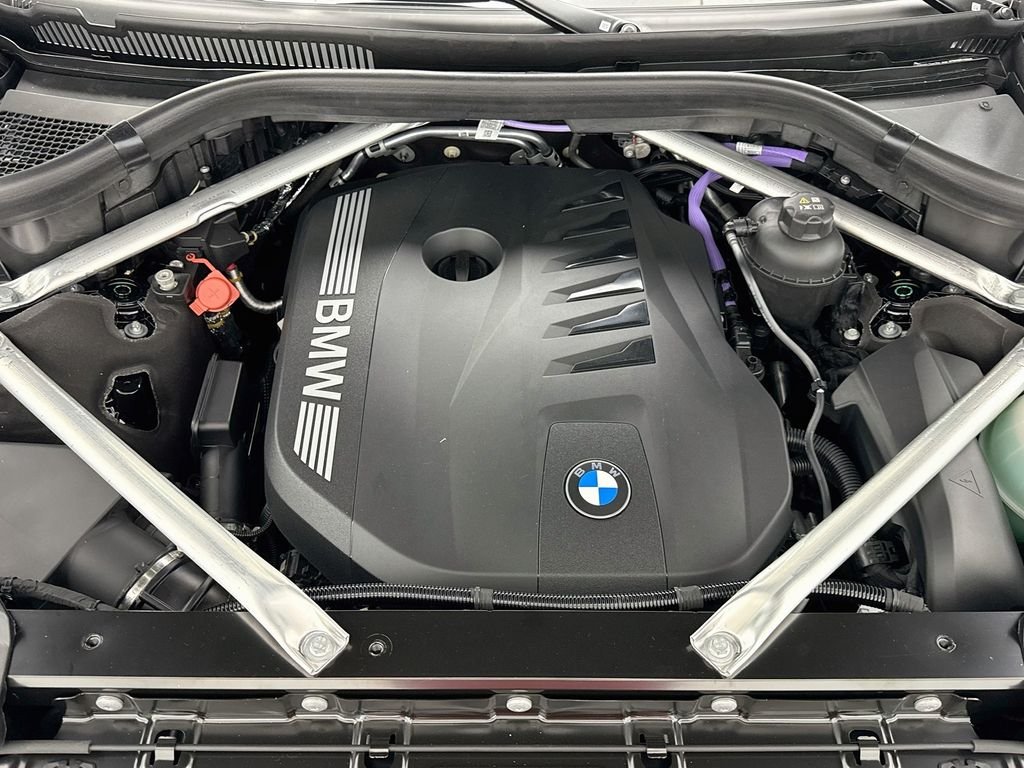 New 2027 Black Sapphire Metallic BMW xDrive40i image 28