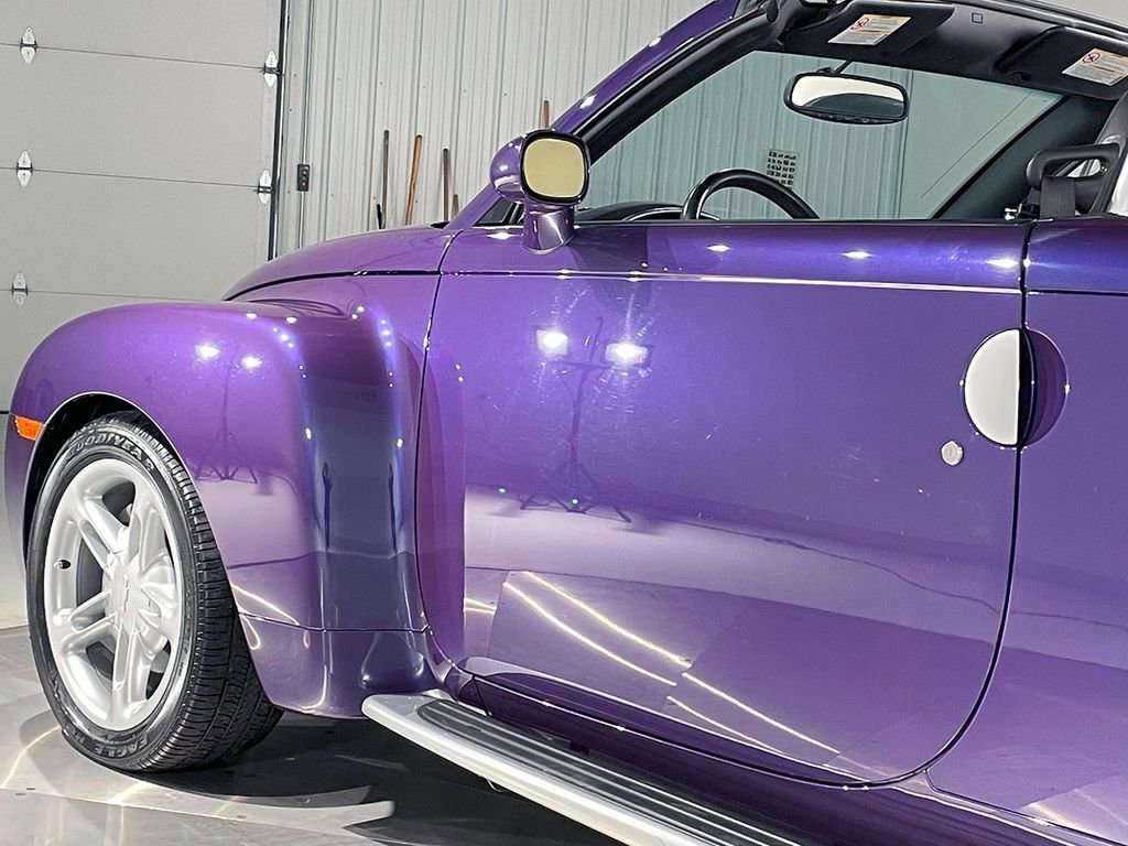 2004 Chevrolet SSR LS - Photo 29