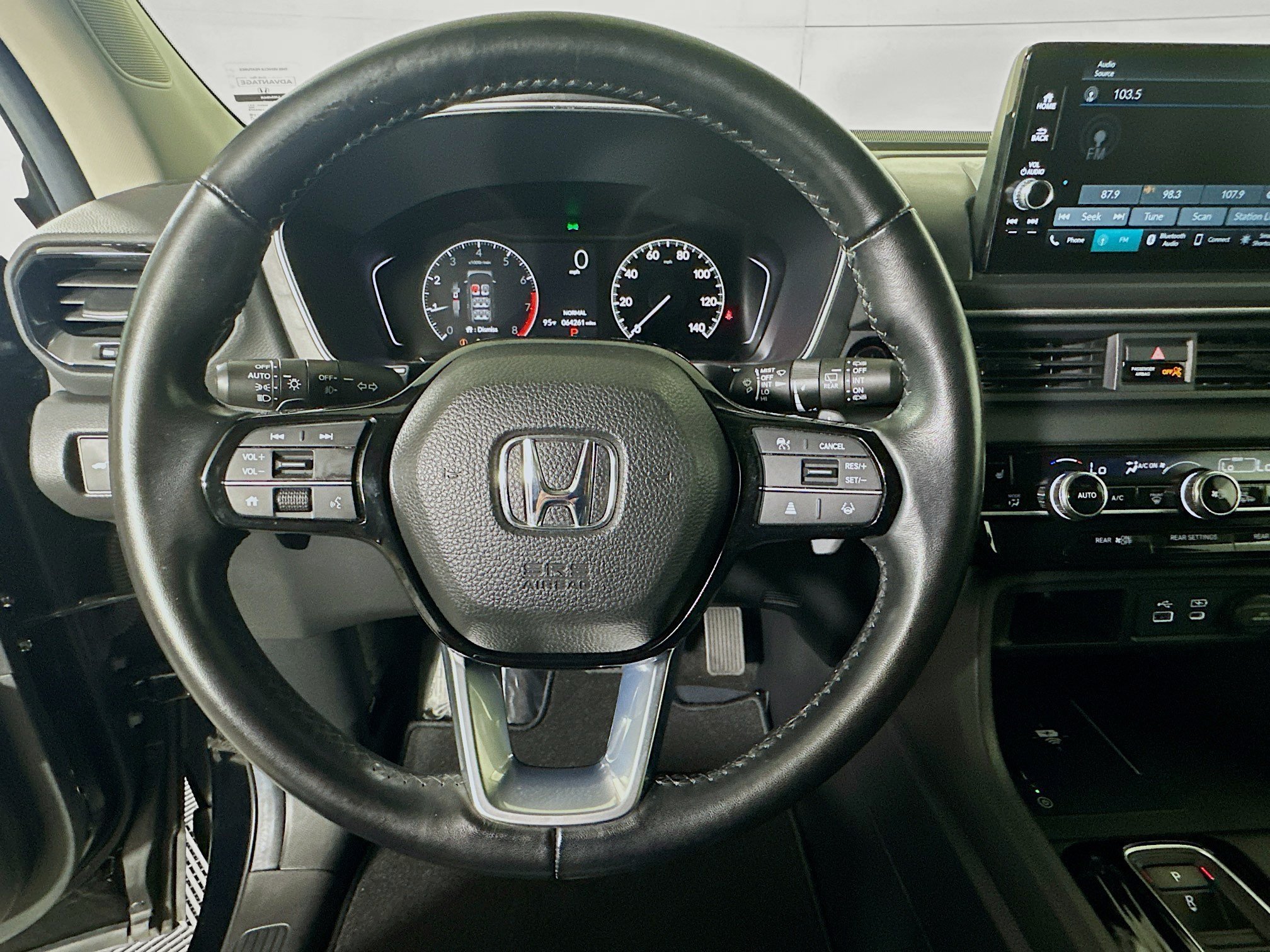 Used 2025 Silver Honda EX-L image 15
