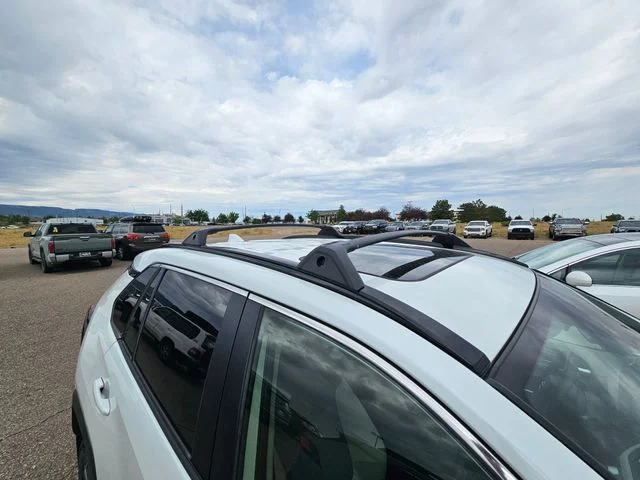 Used 2025 Wind Chill Pearl Toyota XLE Premium image 7