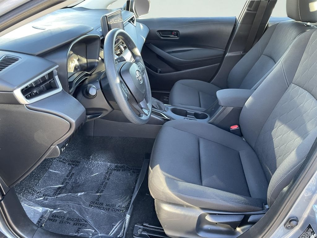 Used 2024  Toyota LE image 10