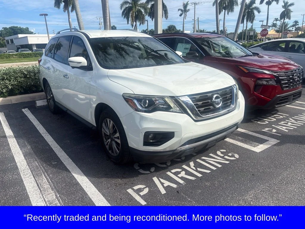 2018 Nissan Pathfinder SL