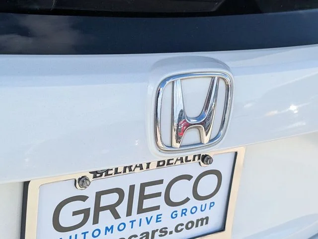 Used 2017  Honda LX image 10