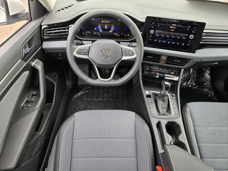 New 2026 White Volkswagen 1.5T SE image 9