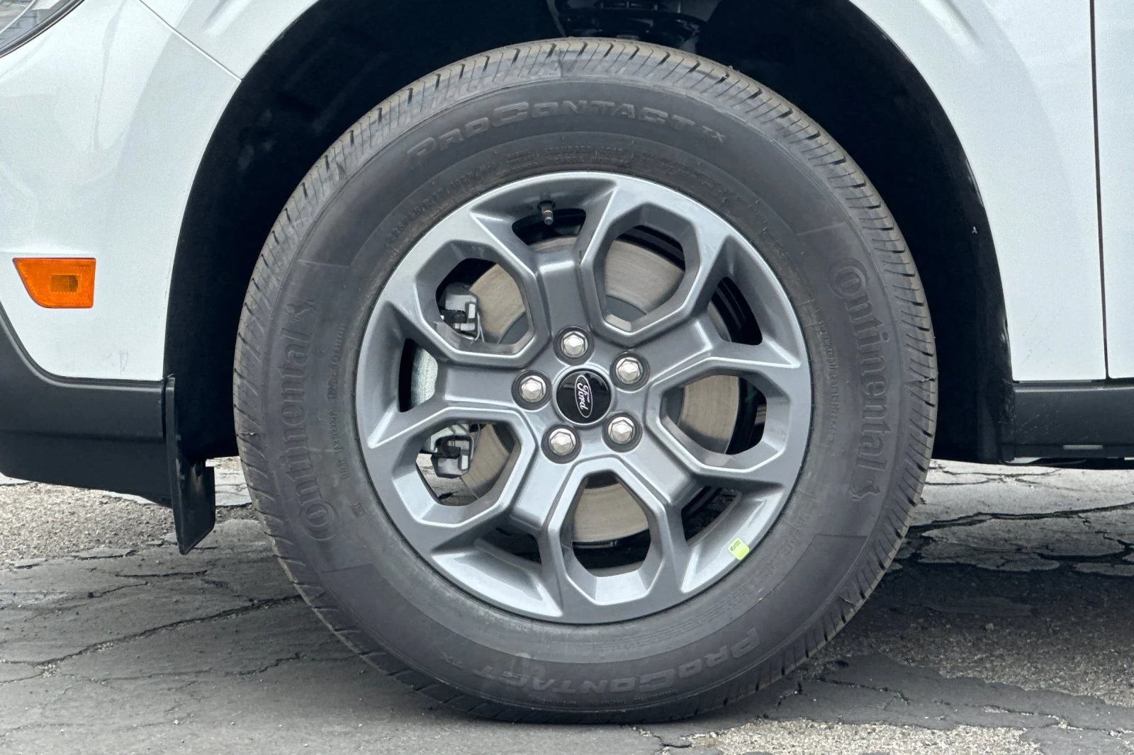 New 2026 Oxford White Ford XLT image 29