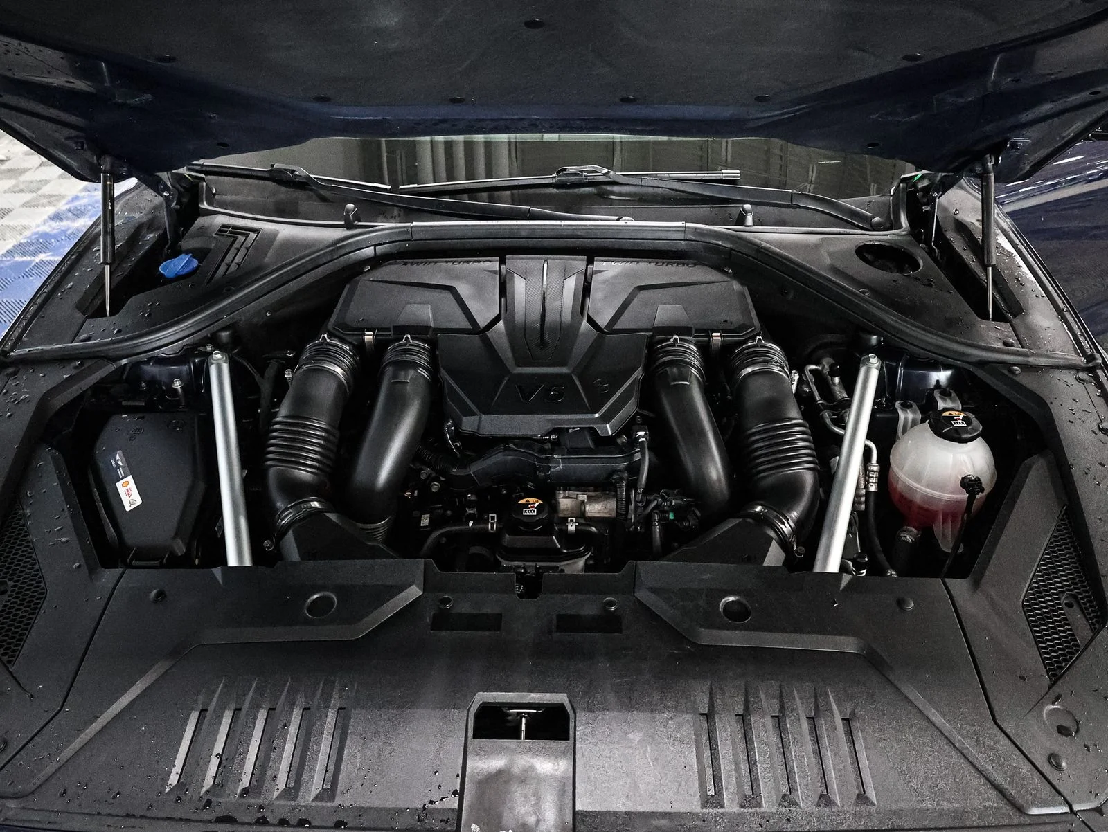 2024 GENESIS GV70 Sport - Photo 16