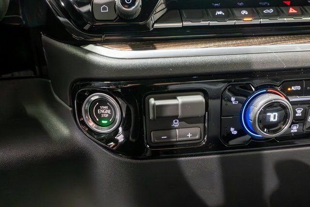 New 2026 Summit White Chevrolet LT (2FL) image 22