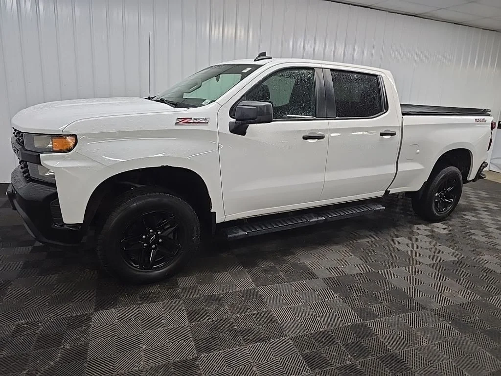 Used 2022 White Chevrolet Custom Trail Boss image 6