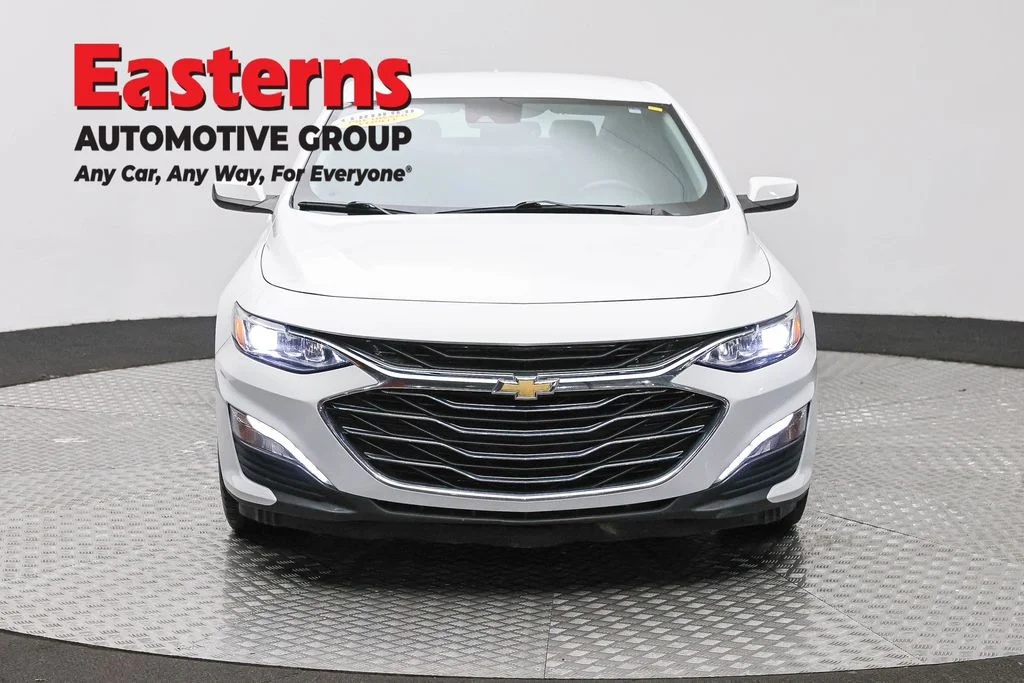 Used 2024 White Chevrolet LT image 2