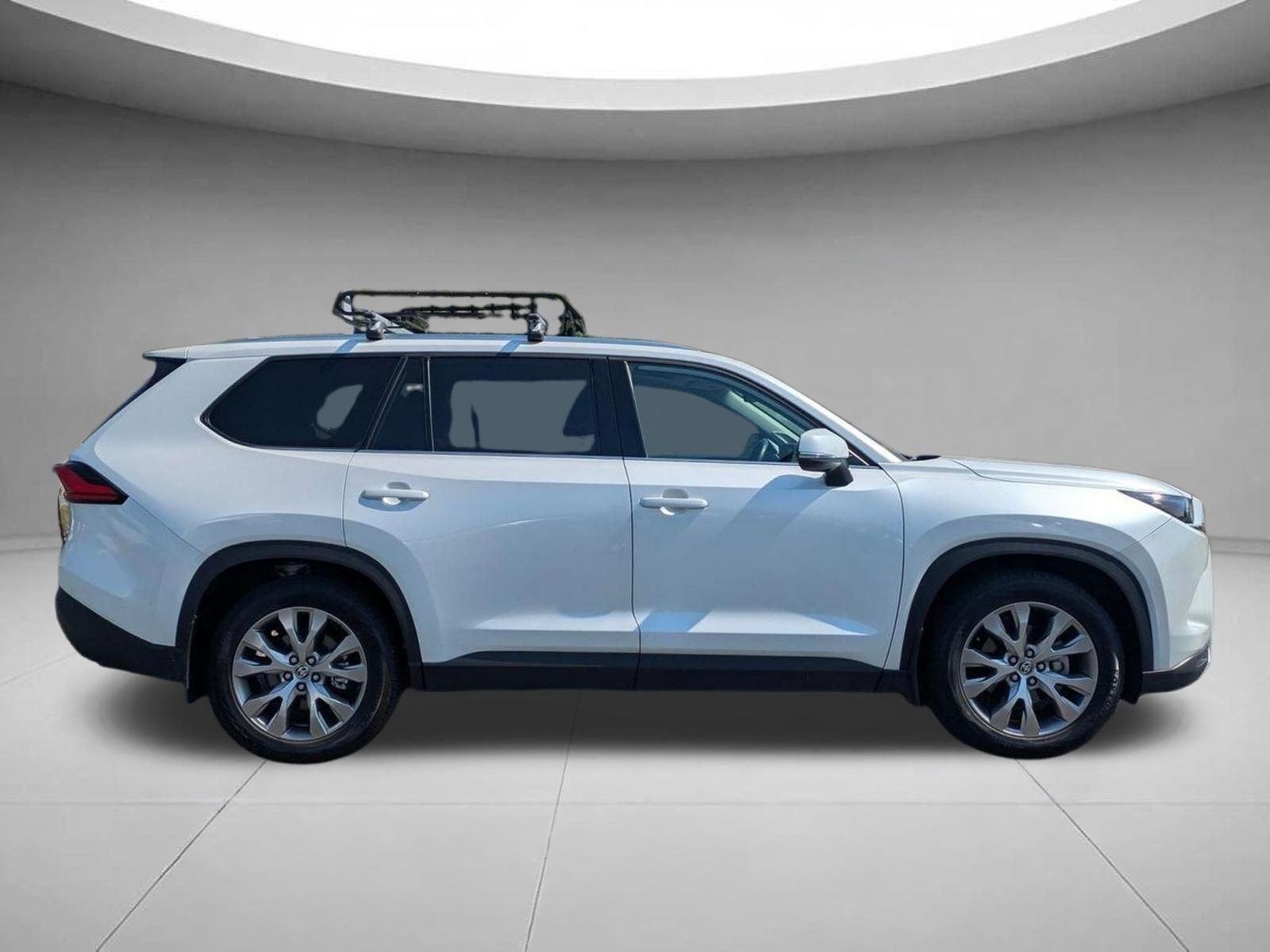 Used 2024 Wind Chill Pearl Toyota Limited image 4