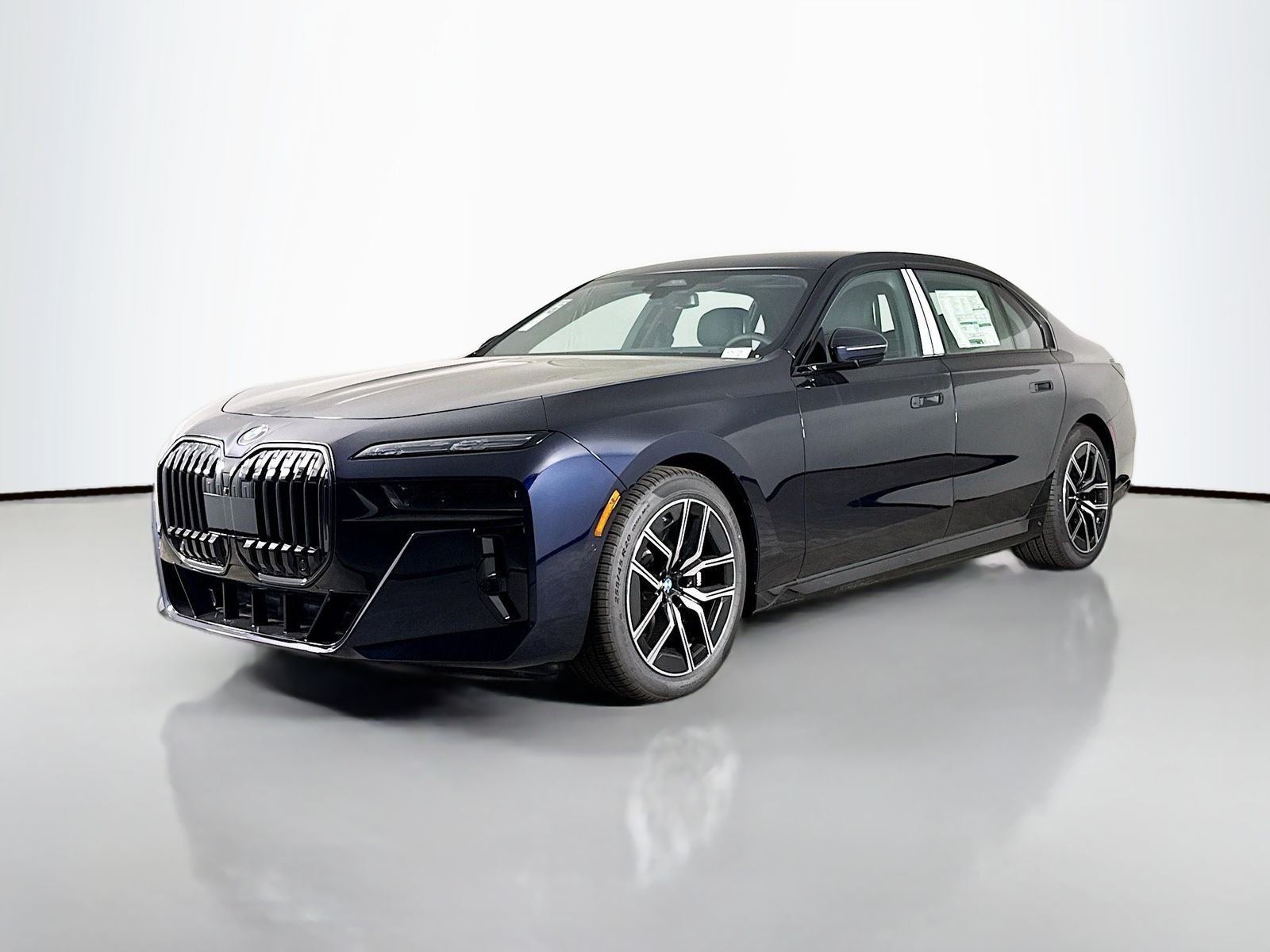 New 2026 Carbon Black Metallic BMW 760i xDrive image 3