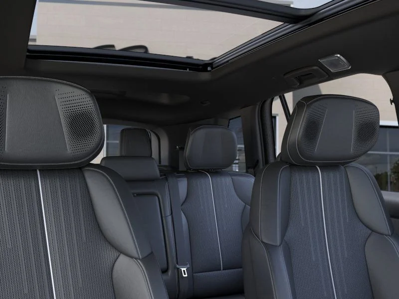 2026 Cadillac VISTIQ Luxury - Photo 24