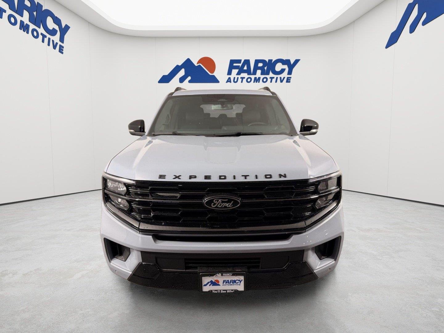 New 2026 Glacier Gray Metallic Tri-Coat Ford Platinum® image 12