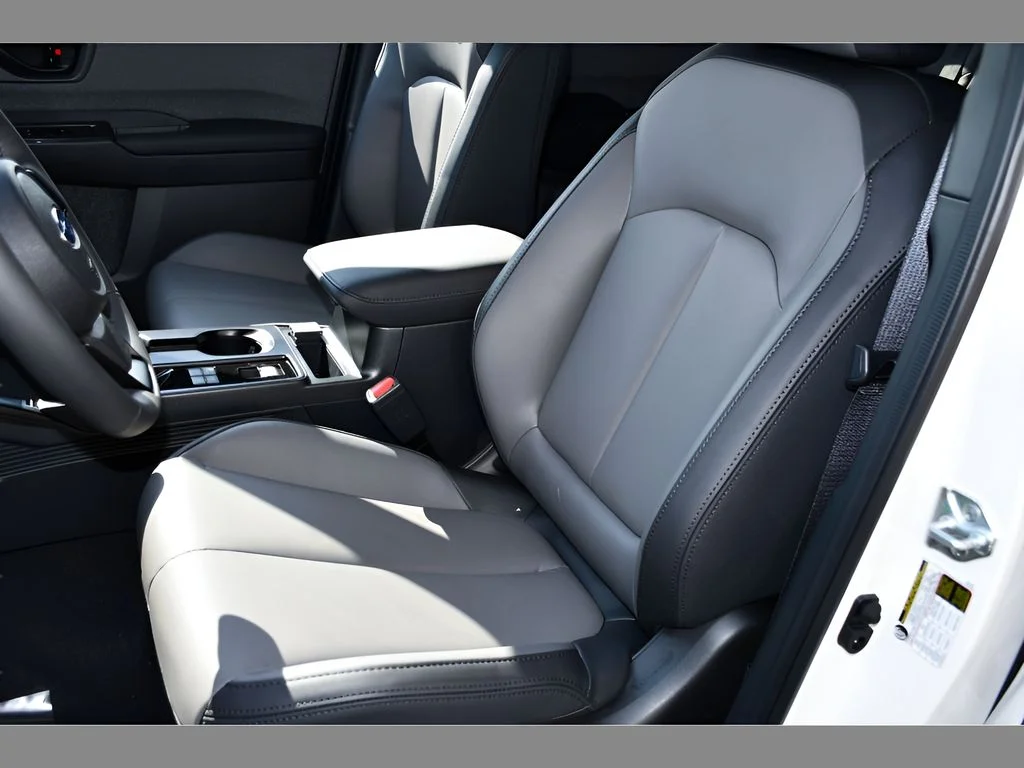 New 2026 CRYSTAL WHITE PEARL Subaru Premium image 13