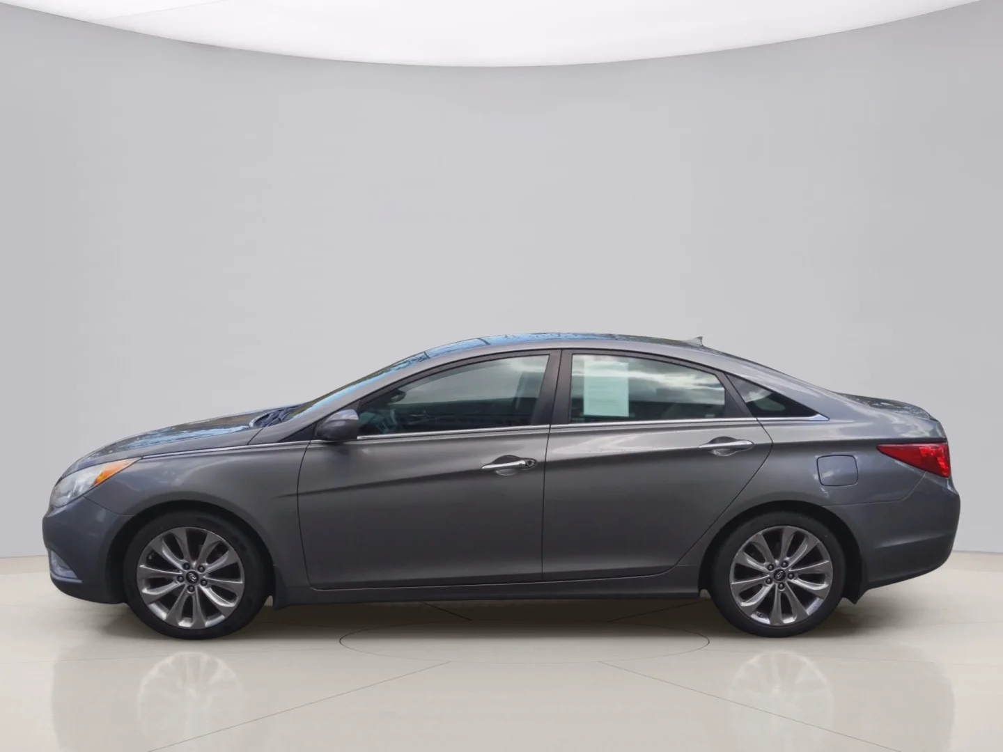 Used 2012 Gray Hyundai LIMITED image 8