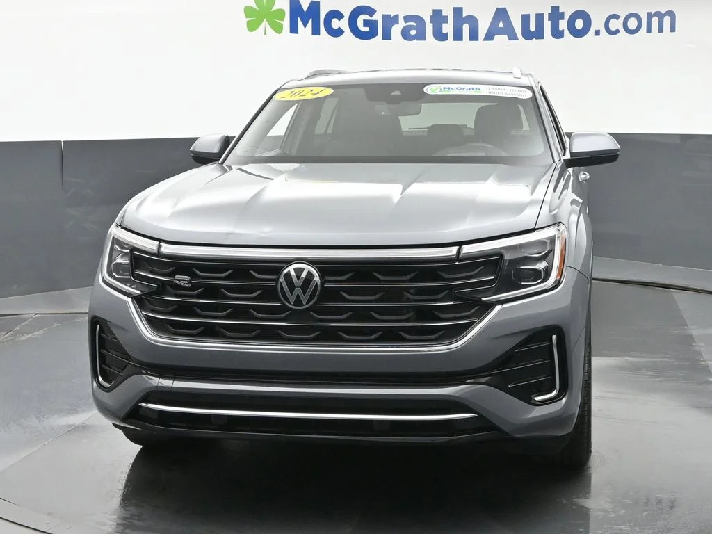 Used 2024 Gray Volkswagen 2.0T SEL R-Line image 7