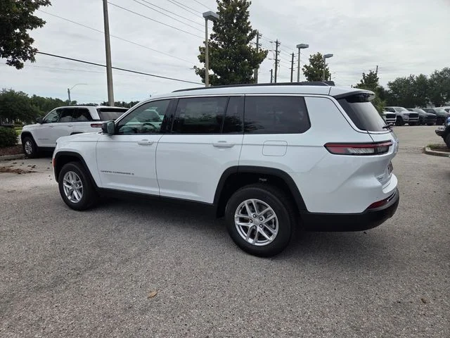 New 2026 Bright White Clear-Coat Exterior Paint Jeep Laredo image 10