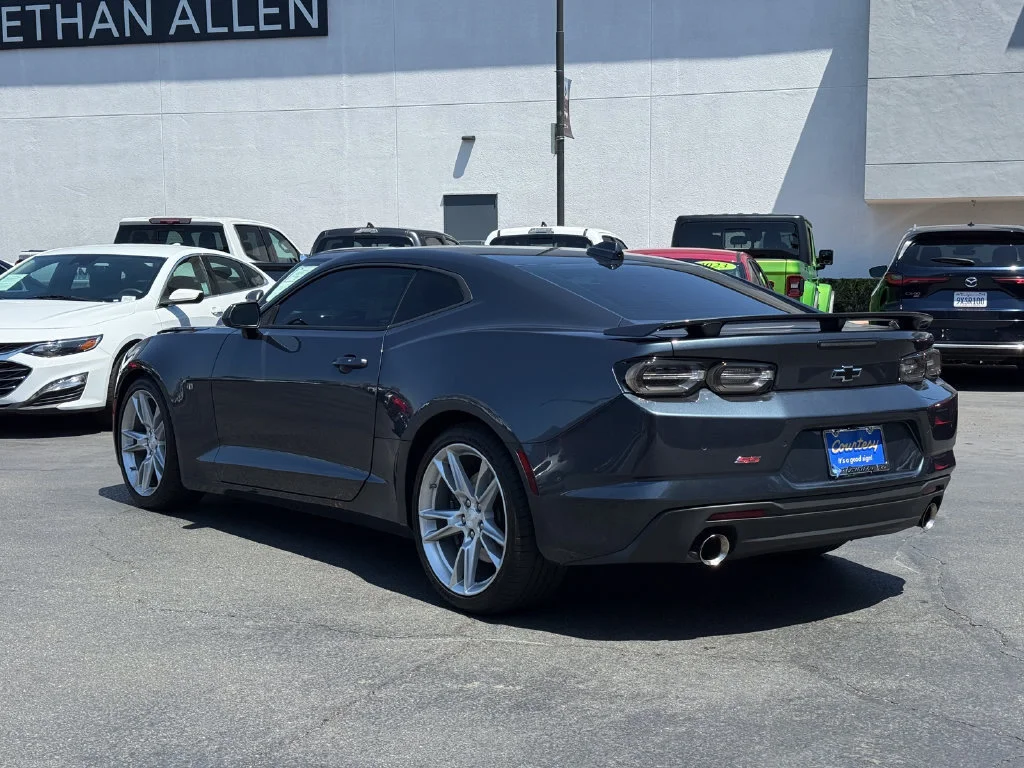 Used 2022 Shadow Gray Metallic Chevrolet 2SS image 9