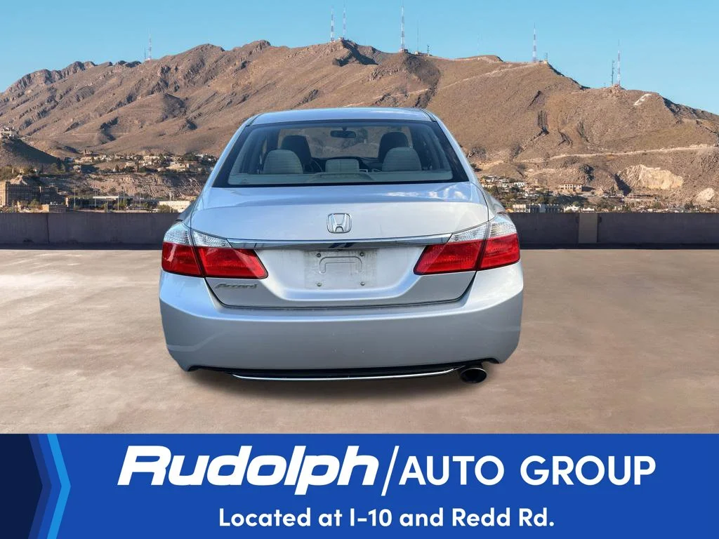 Used 2013  Honda LX image 4