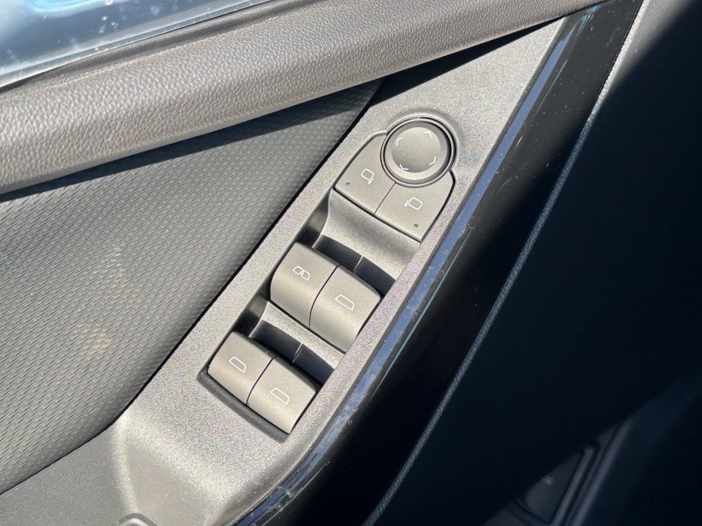 2027 Chevrolet Equinox LT - Photo 12