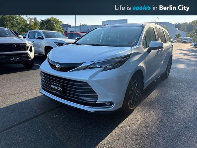 2026 Toyota Sienna Platinum