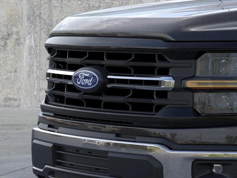 New 2026 Agate Black Metallic Ford XLT image 17
