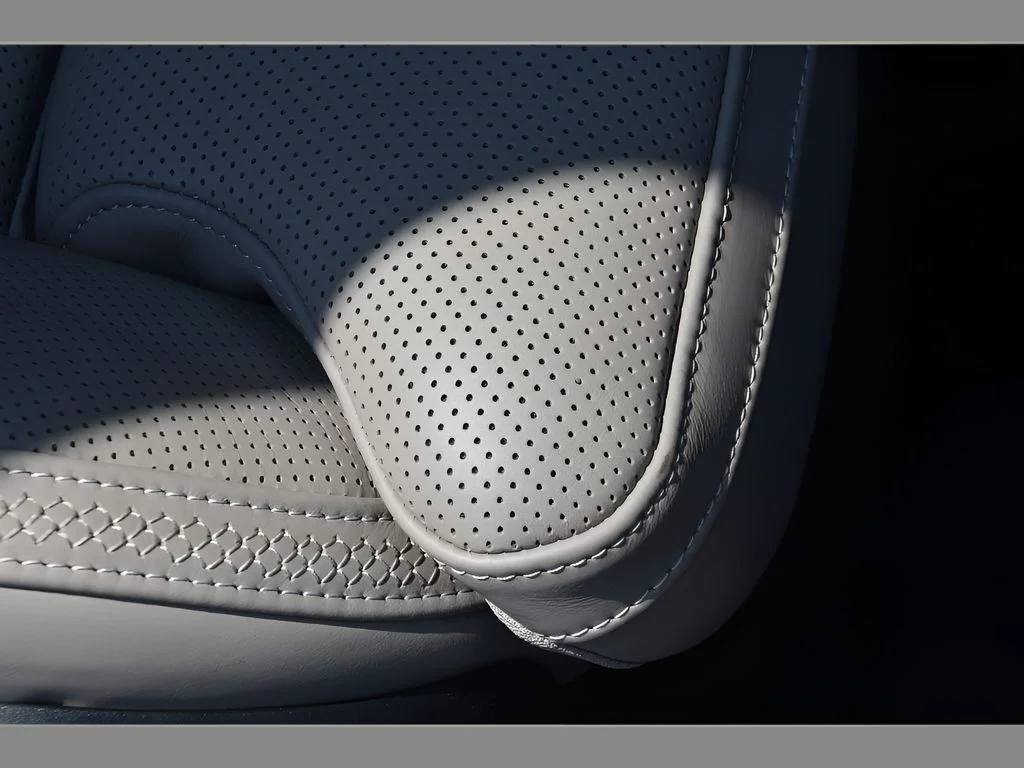 2026 Volvo EX90 Ultra - Photo 33