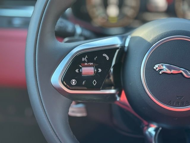 2026 Jaguar F-Pace R-Dynamic S - Photo 23