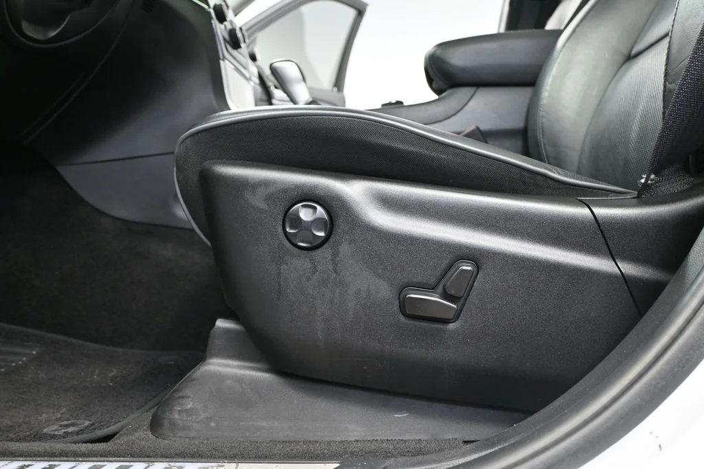 Used 2021 Off-white Jeep Summit image 17