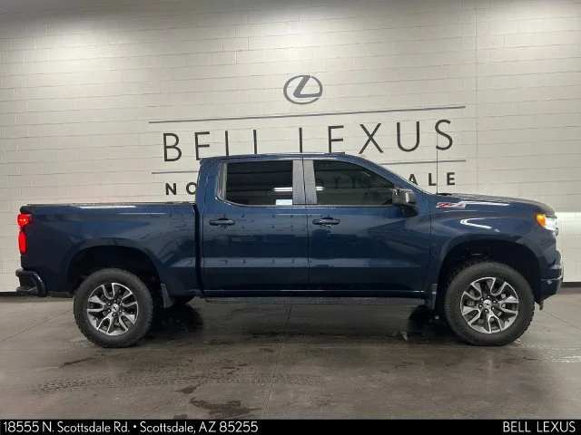 Used 2022 Blue Chevrolet RST image 3