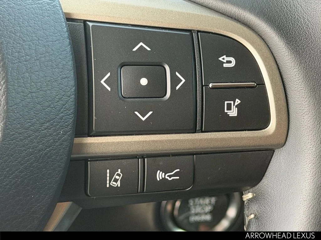 Used 2020 White Lexus 350 image 22