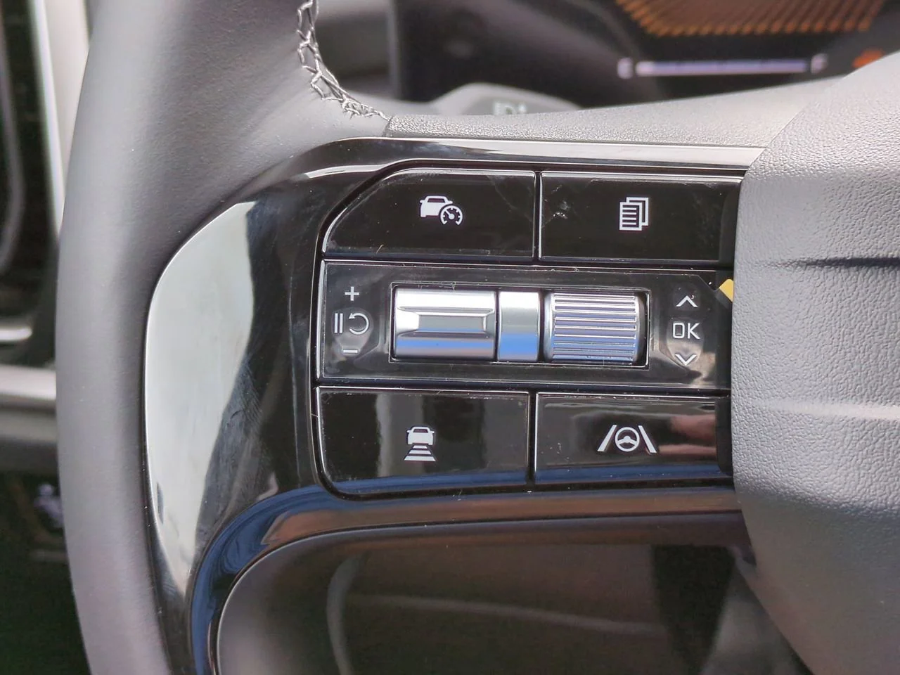 2026 Kia Sorento EX - Photo 28