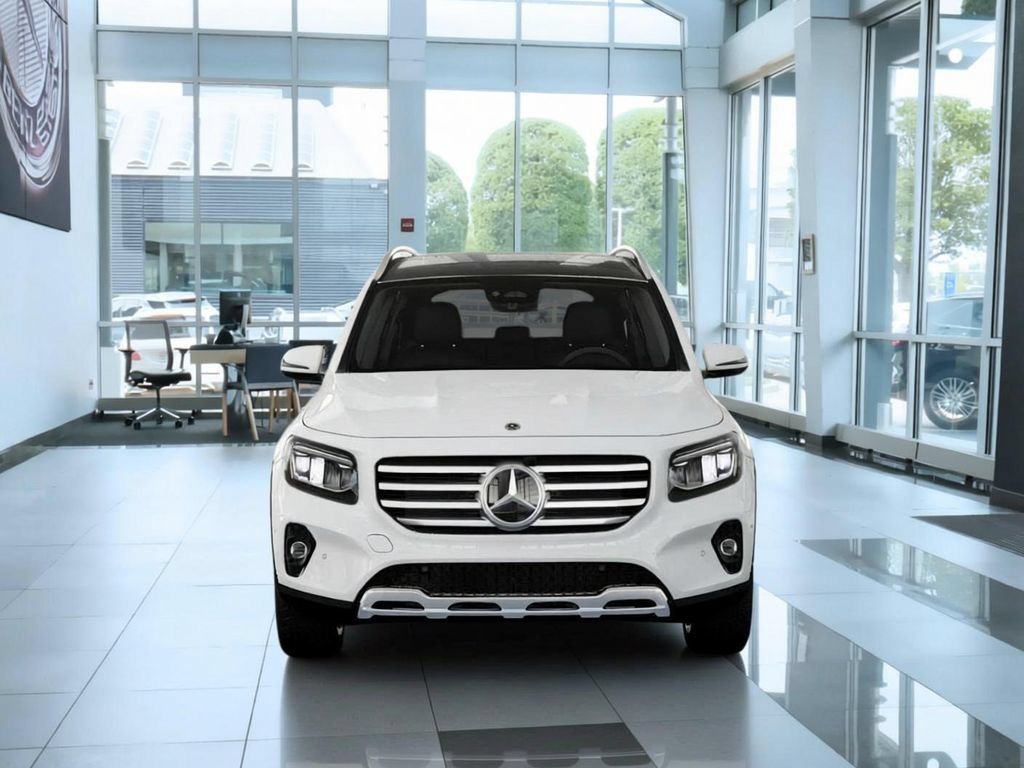New 2026 Polar White Mercedes-Benz GLB 250 image 48