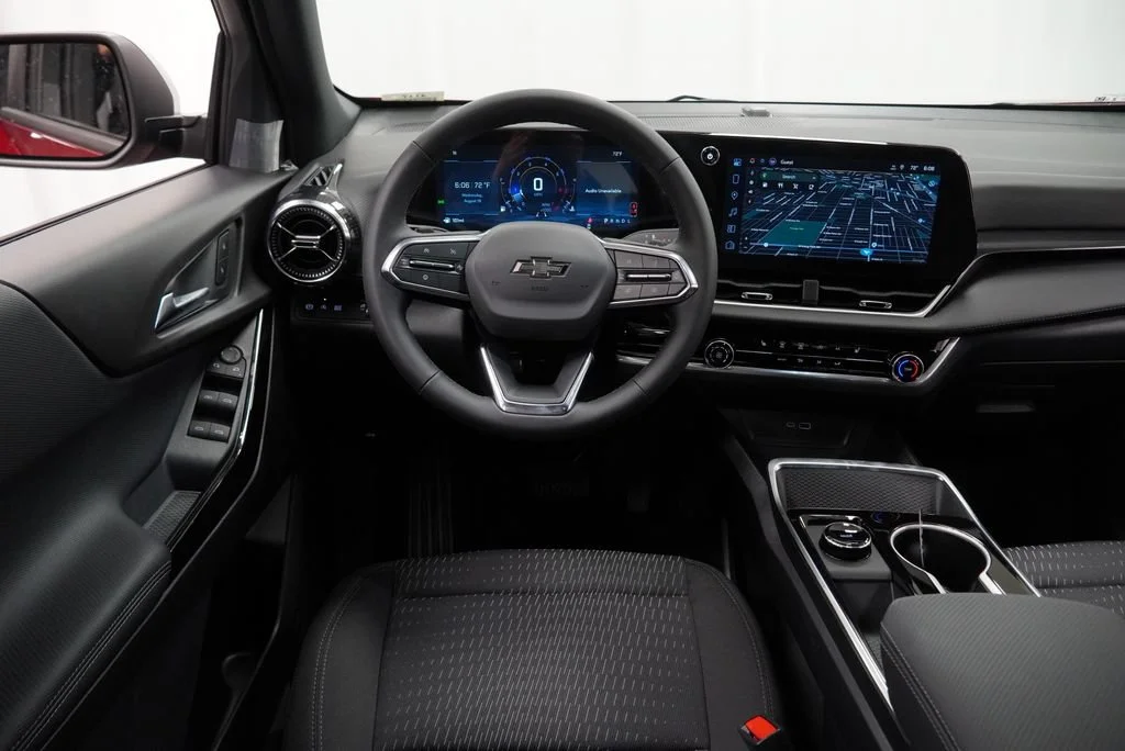 2027 Chevrolet Equinox LT - Photo 13
