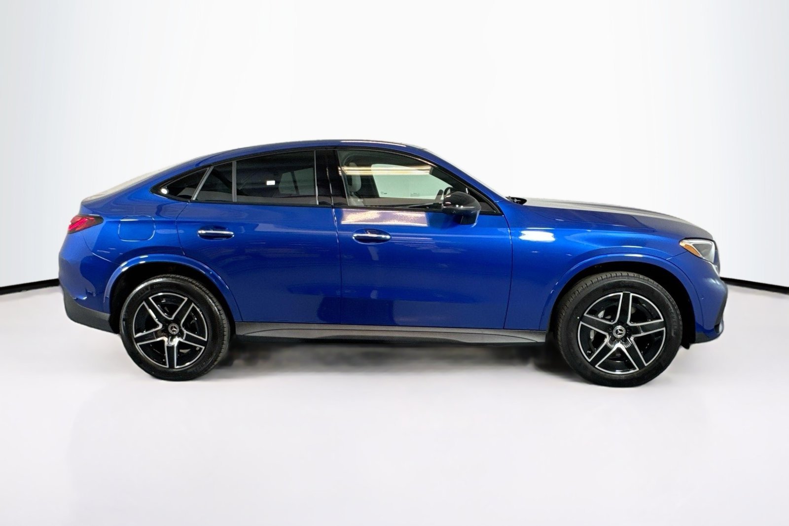 New 2026 Starling Blue Metallic Mercedes-Benz GLC 300 image 4