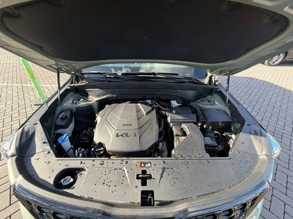 Used 2025 Green Kia SX X-Line image 9