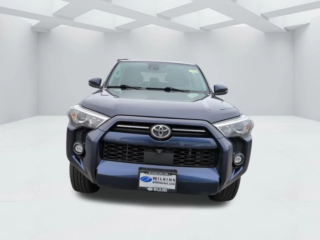 Used 2022 Nautical Blue Metallic Toyota SR5 Premium image 10