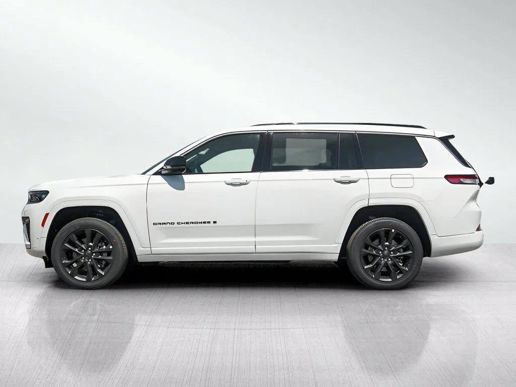 New 2026 Bright White Clearcoat Jeep Limited Reserve image 4