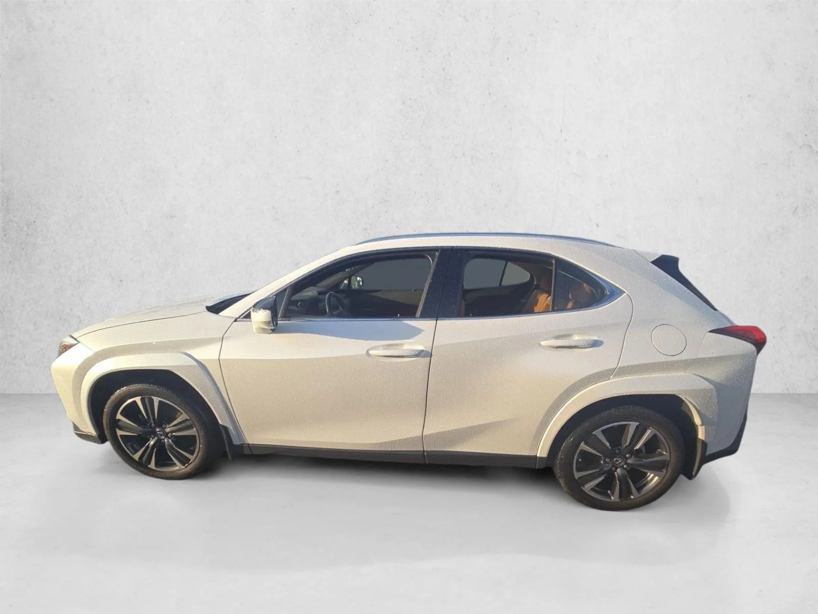 Used 2022 Eminent White Pearl Lexus UX 200 image 8