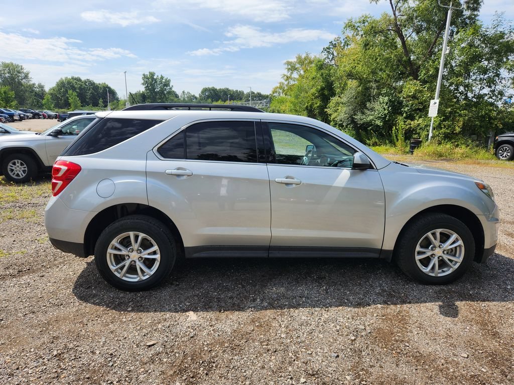Used 2016 SILVER ICE METALLIC Chevrolet LT image 4