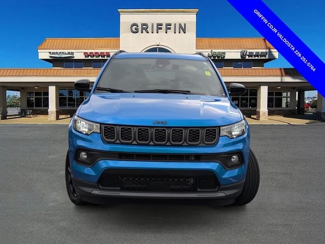 Used 2025 Blue Jeep Latitude image 12