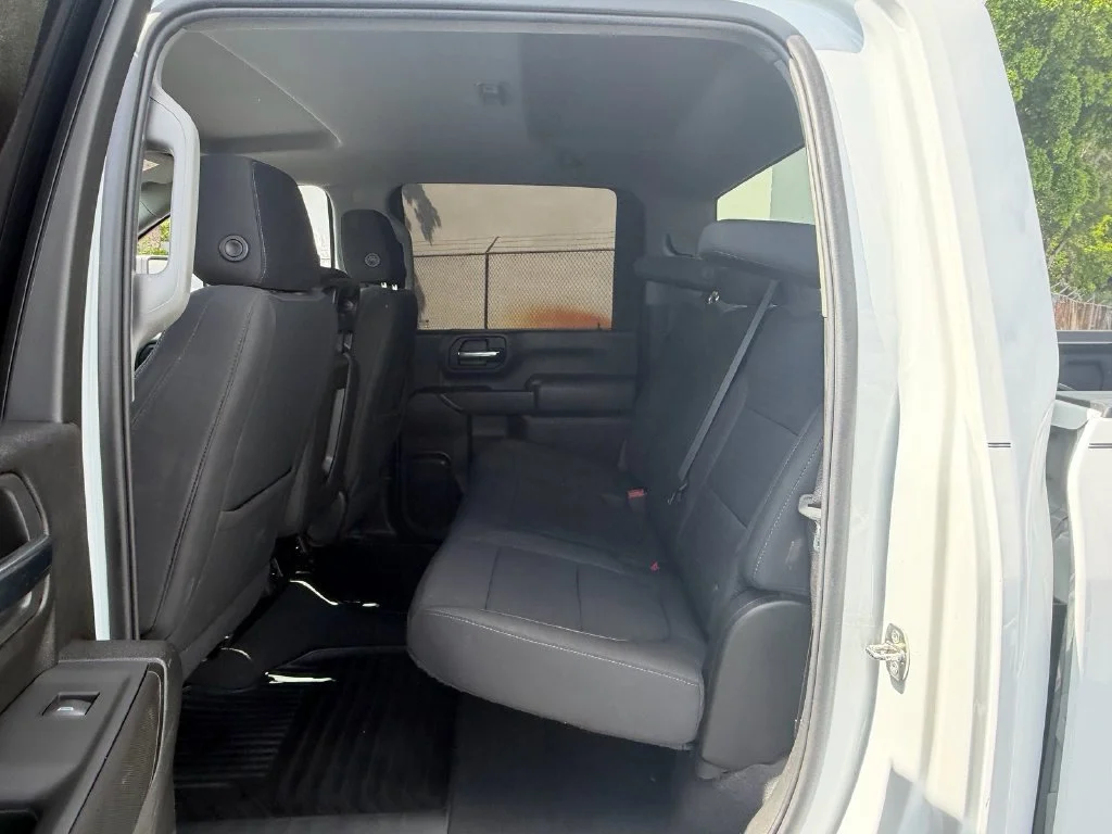 Used 2022 White Chevrolet LT image 11