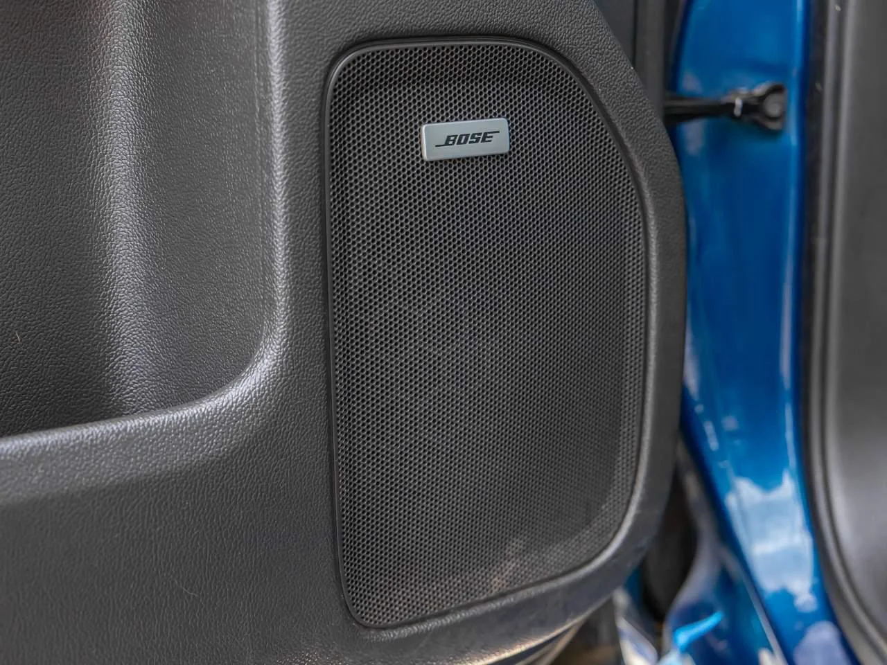 Certified Used 2018 DEEP OCEAN BLUE METALLIC Chevrolet LT image 12