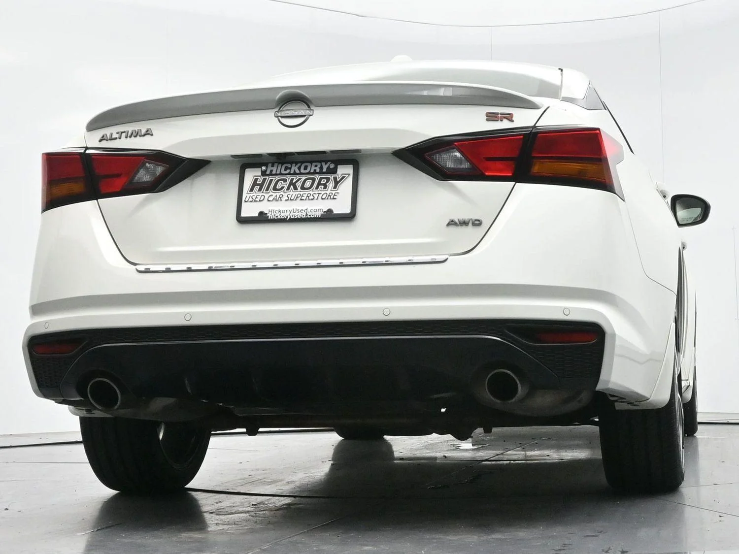 Used 2023 Pearl White Tricoat Nissan 2.5 SR image 45